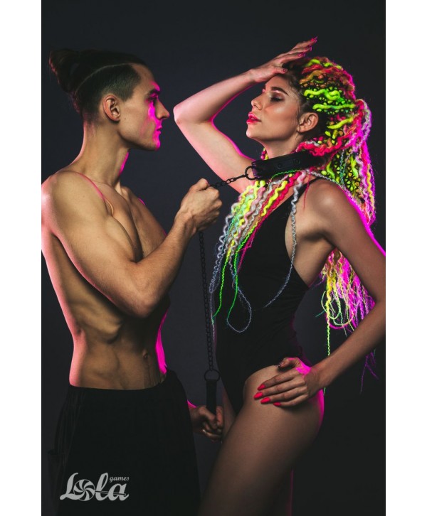 Черный ошейник с поводком Kinky